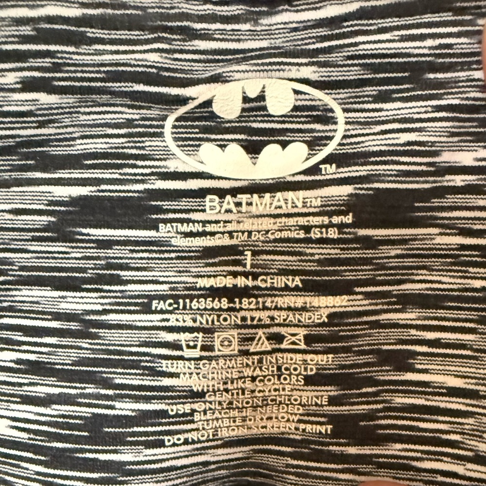 Torrid Batman Dark Knight full length leggings women’s plus size 1 - Picture 4 of 4